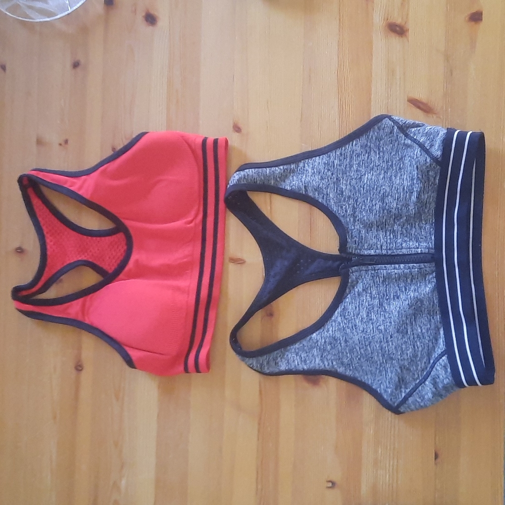 Sports bra